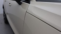 2025 (74) VOLVO XC40 2.0 B3P Plus Dark 5dr Auto 4606256