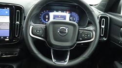 2025 (74) VOLVO XC40 2.0 B3P Plus Dark 5dr Auto 4606239
