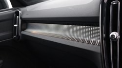 2025 (74) VOLVO XC40 2.0 B3P Plus Dark 5dr Auto 4606251