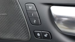 2025 (75) VOLVO XC60 2.0 B5P Plus Dark 5dr AWD Geartronic 5019741