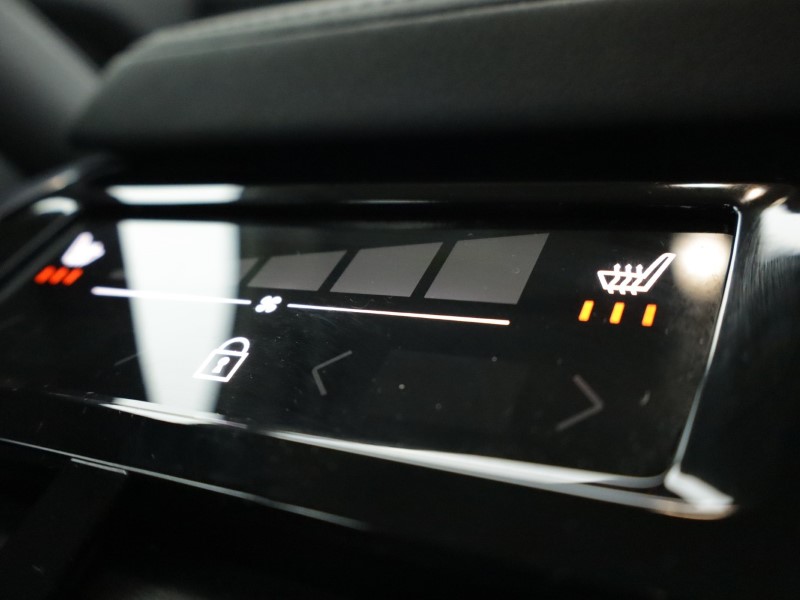 2025 (75) VOLVO XC60 2.0 B5P Plus Dark 5dr AWD Geartronic 5019756