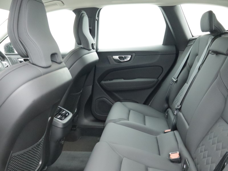 2025 (75) VOLVO XC60 2.0 B5P Plus Dark 5dr AWD Geartronic 5019736