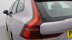 2025 (75) VOLVO XC60 2.0 B5P Plus Dark 5dr AWD Geartronic 5019727