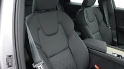 2025 (75) VOLVO XC60 2.0 B5P Plus Dark 5dr AWD Geartronic 5019745