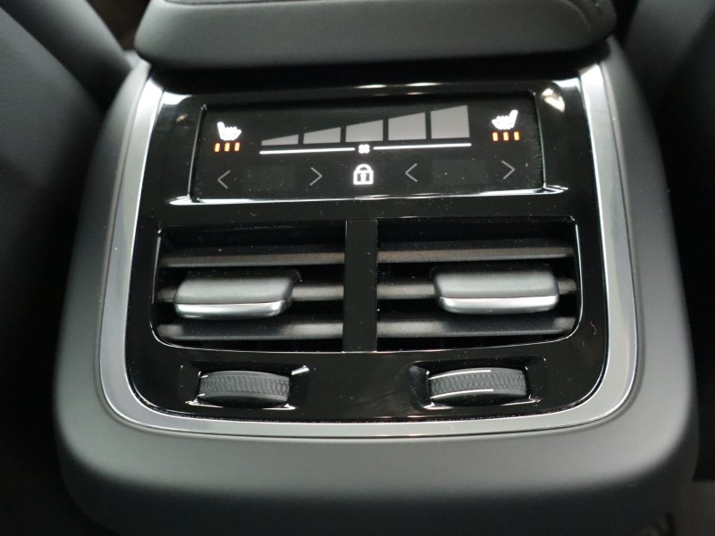 2025 (75) VOLVO XC60 2.0 B5P Plus Dark 5dr AWD Geartronic 5019755