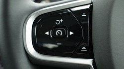 2025 (75) VOLVO XC60 2.0 B5P Plus Dark 5dr AWD Geartronic 5019760