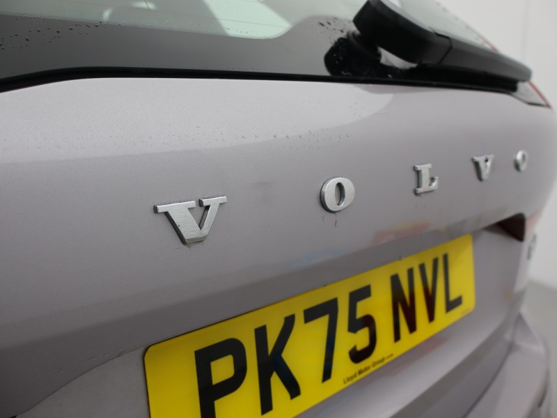 2025 (75) VOLVO XC60 2.0 B5P Plus Dark 5dr AWD Geartronic 5019728