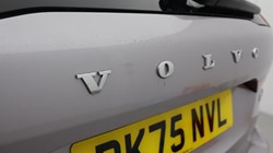 2025 (75) VOLVO XC60 2.0 B5P Plus Dark 5dr AWD Geartronic 5019728