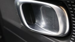 2019 (19) VOLVO XC40 2.0 D3 R DESIGN 5dr 4631939