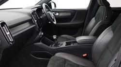 2019 (19) VOLVO XC40 2.0 D3 R DESIGN 5dr 4631933