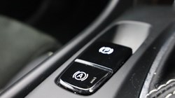 2019 (19) VOLVO XC40 2.0 D3 R DESIGN 5dr 4631967