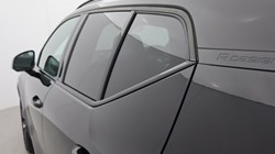 2019 (19) VOLVO XC40 2.0 D3 R DESIGN 5dr 4631979