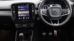 2019 (19) VOLVO XC40 2.0 D3 R DESIGN 5dr 4631954