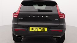 2019 (19) VOLVO XC40 2.0 D3 R DESIGN 5dr 4631928