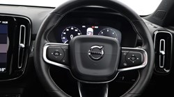 2019 (19) VOLVO XC40 2.0 D3 R DESIGN 5dr 4631955
