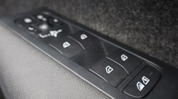 2023 (73) VOLVO XC40 2.0 B3P Core 5dr Auto 4677196