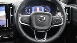 2023 (73) VOLVO XC40 2.0 B3P Core 5dr Auto 4677210