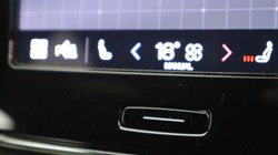 2023 (73) VOLVO XC40 2.0 B3P Core 5dr Auto 4677216