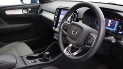2023 (73) VOLVO XC40 2.0 B3P Core 5dr Auto 4677202