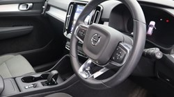 2023 (73) VOLVO XC40 2.0 B3P Core 5dr Auto 4677198