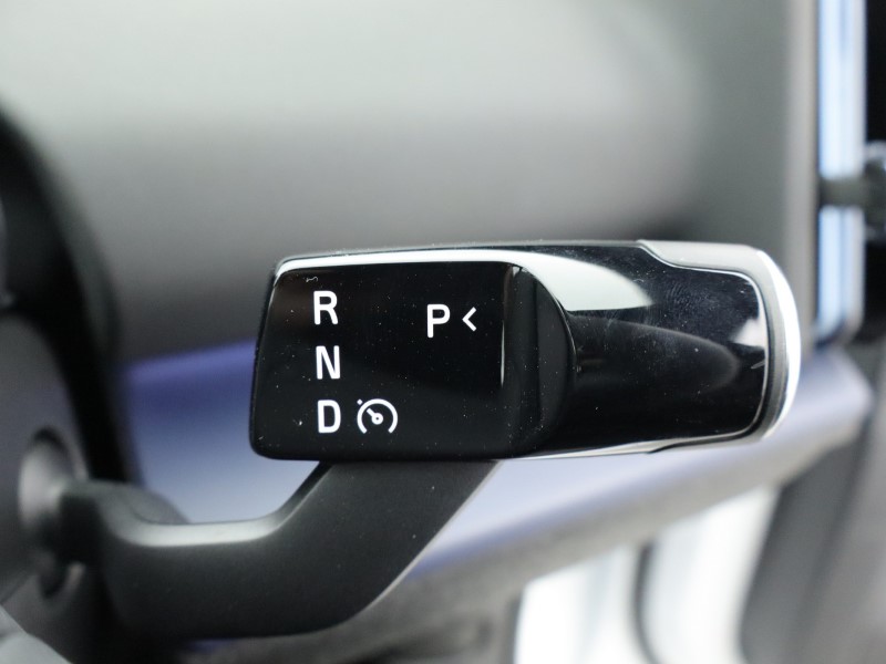 2024 (74) VOLVO EX30 200kW SM Extended Range Plus 69kWh 5dr Auto   *VAT QUALIFYING* 4631208