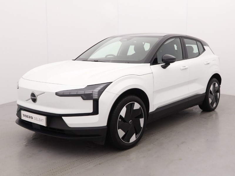 2024 (74) VOLVO EX30 200kW SM Extended Range Plus 69kWh 5dr Auto   *VAT QUALIFYING* 4631177