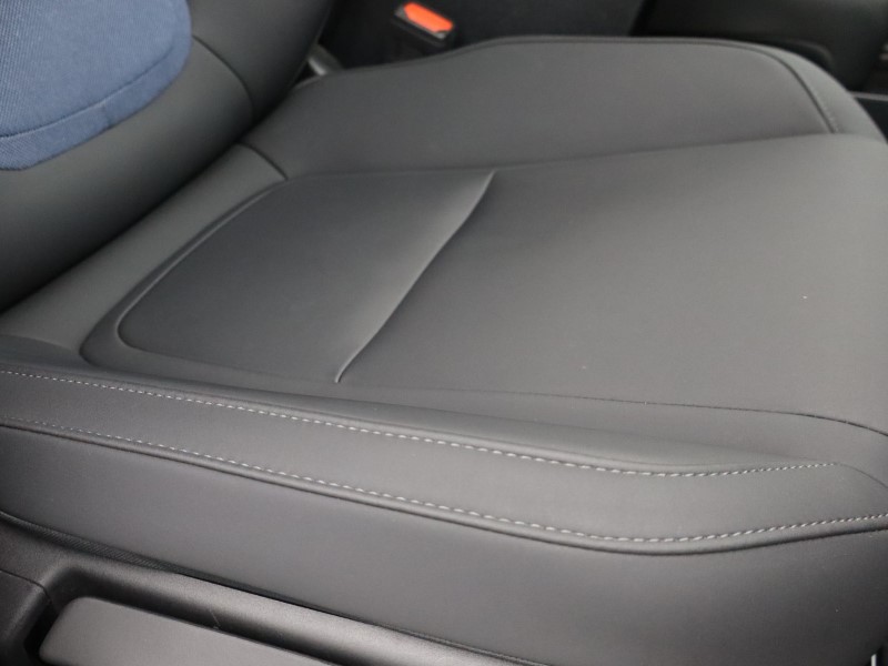 2024 (74) VOLVO EX30 200kW SM Extended Range Plus 69kWh 5dr Auto   *VAT QUALIFYING* 4631193