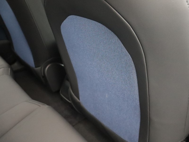 2024 (74) VOLVO EX30 200kW SM Extended Range Plus 69kWh 5dr Auto   *VAT QUALIFYING* 4631200