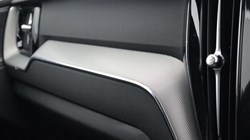2025 (25) VOLVO XC60 2.0 B5P Plus Dark 5dr AWD Geartronic 4670507