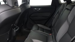 2025 (25) VOLVO XC60 2.0 B5P Plus Dark 5dr AWD Geartronic 4670472