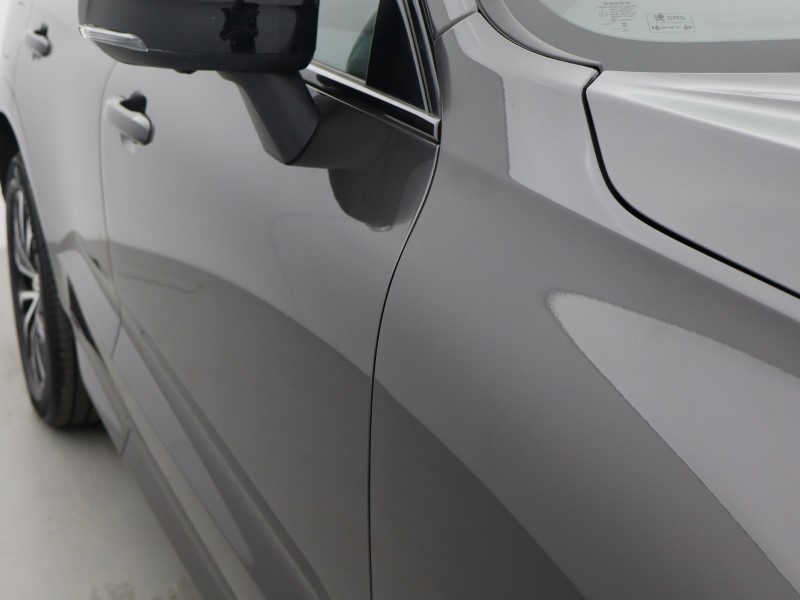 2025 (25) VOLVO XC60 2.0 B5P Plus Dark 5dr AWD Geartronic  *VAT QUALIFYING* 4670513