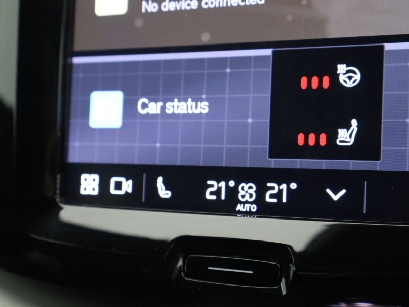 2025 (25) VOLVO XC60 2.0 B5P Plus Dark 5dr AWD Geartronic  *VAT QUALIFYING* 4670502