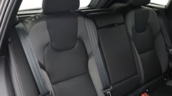 2025 (25) VOLVO XC60 2.0 B5P Plus Dark 5dr AWD Geartronic 4670488