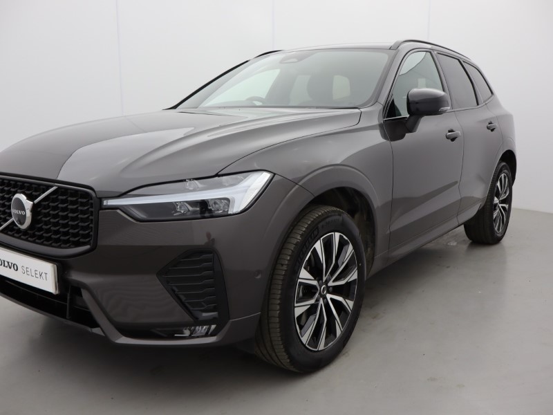 2025 (25) VOLVO XC60 2.0 B5P Plus Dark 5dr AWD Geartronic  *VAT QUALIFYING* 4670511