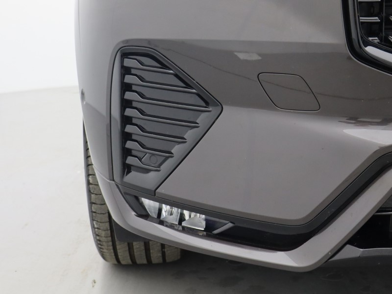 2025 (25) VOLVO XC60 2.0 B5P Plus Dark 5dr AWD Geartronic  *VAT QUALIFYING* 4670512