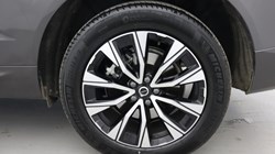 2025 (25) VOLVO XC60 2.0 B5P Plus Dark 5dr AWD Geartronic 4670473