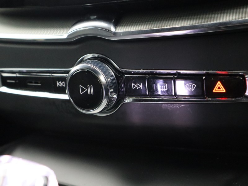 2025 (25) VOLVO XC60 2.0 B5P Plus Dark 5dr AWD Geartronic  *VAT QUALIFYING* 4670504