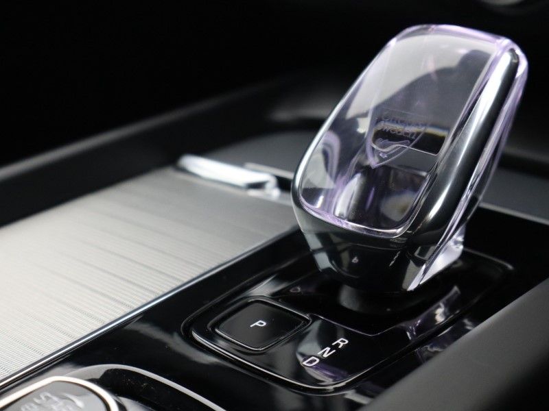 2025 (25) VOLVO XC60 2.0 B5P Plus Dark 5dr AWD Geartronic  *VAT QUALIFYING* 4670505