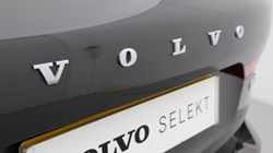 2025 (25) VOLVO XC60 2.0 B5P Plus Dark 5dr AWD Geartronic 4670515