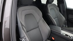 2025 (25) VOLVO XC60 2.0 B5P Plus Dark 5dr AWD Geartronic 4670483