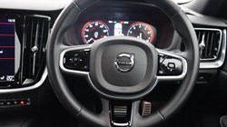 2022 (22) VOLVO S60 2.0 B5P R DESIGN 4dr Auto 4685199
