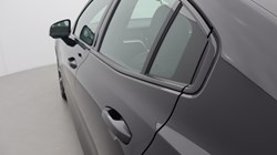 2022 (22) VOLVO S60 2.0 B5P R DESIGN 4dr Auto 4685223