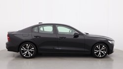 2022 (22) VOLVO S60 2.0 B5P R DESIGN 4dr Auto 4685176