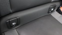 2025 (25) VOLVO XC60 2.0 B5P Plus Dark 5dr AWD Geartronic 4698317