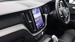 2025 (25) VOLVO XC60 2.0 B5P Plus Dark 5dr AWD Geartronic 4698316