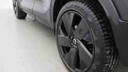 2024 (74) VOLVO XC40 2.0 B3P Plus Black Edition 5dr Auto 4660745