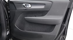2024 (74) VOLVO XC40 2.0 B3P Plus Black Edition 5dr Auto 4660697
