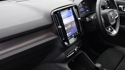 2024 (74) VOLVO XC40 2.0 B3P Plus Black Edition 5dr Auto 4660711