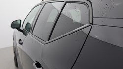 2024 (74) VOLVO XC40 2.0 B3P Plus Black Edition 5dr Auto 4660744