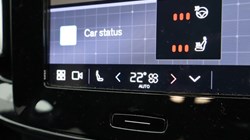2024 (74) VOLVO XC40 2.0 B3P Plus Black Edition 5dr Auto 4660728